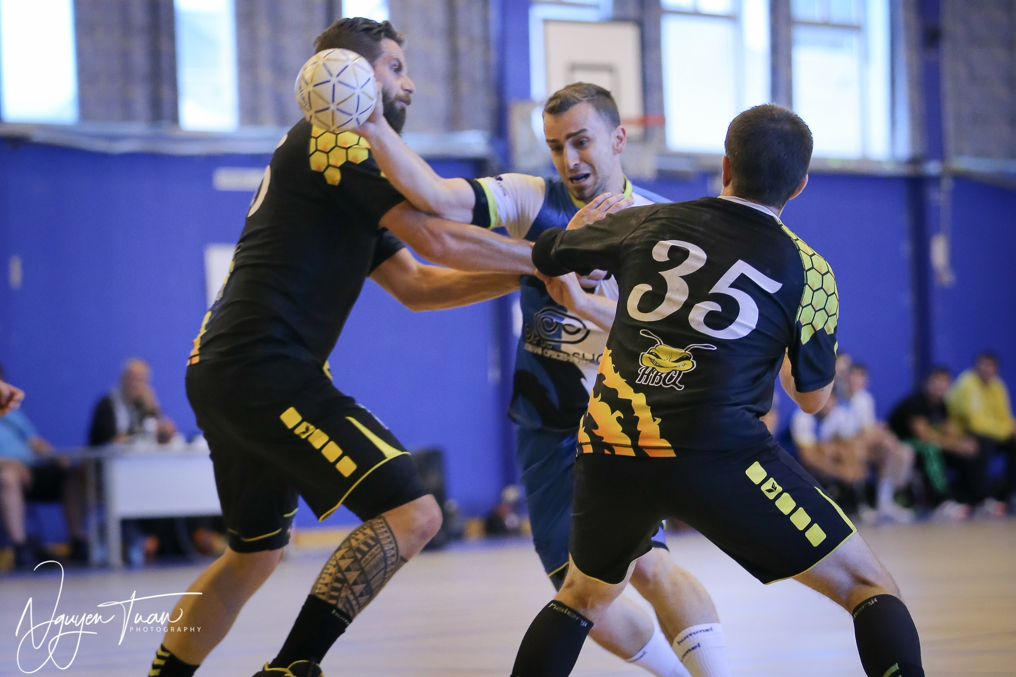 1 HCB vs LIMOURS 0155